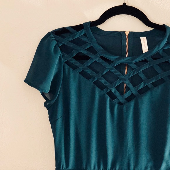 ♦️SOLD♦️Xhileration dress SP - Picture 3 of 8